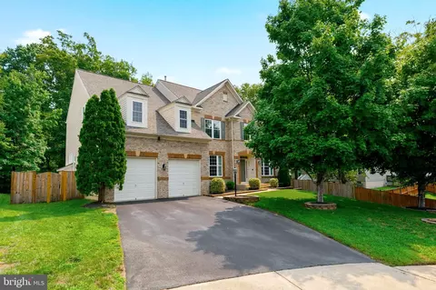 Exterior - 3364 Logstone Dr, Triangle, VA 22172 photo 3 of 12