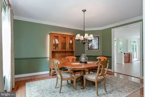 Dining - 3364 Logstone Dr, Triangle, VA 22172 photo 1 of 2
