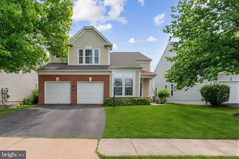 6009 Smooth Stone Pl, Haymarket, VA 20169