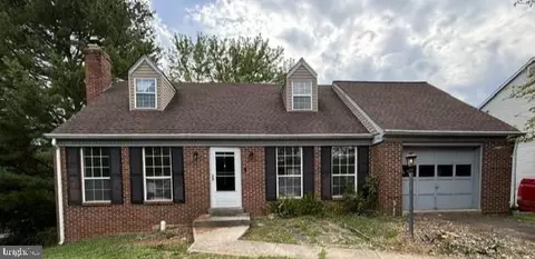 13472 Princedale Dr, Woodbridge, VA 22193