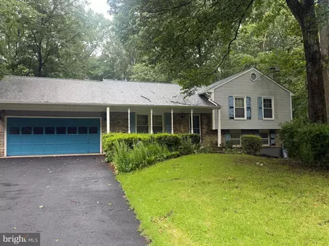 12200 Breckinridge Ln, Woodbridge, VA 22192