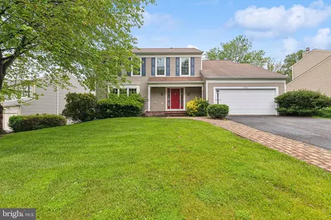 2802 Noble Fir Ct, Woodbridge, VA 22192