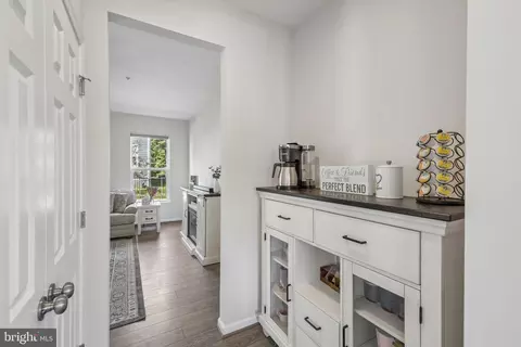 Entry Way - 18267 Thunderbolt Rd, Dumfries, VA 22026 photo 6 of 12