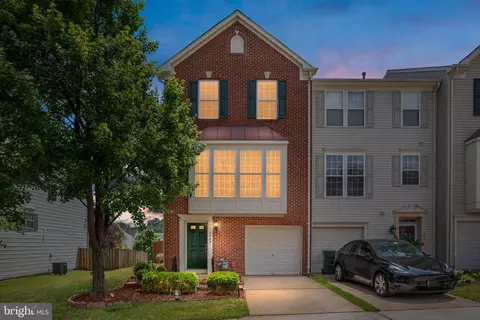 15969 Canada Goose Loop, Woodbridge, VA 22191