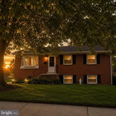 1904 Stafford St, Woodbridge, VA 22191