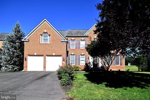 5434 Sherman Oaks Ct, Haymarket, VA 20169