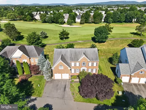 5434 Sherman Oaks Ct, Haymarket, VA 20169