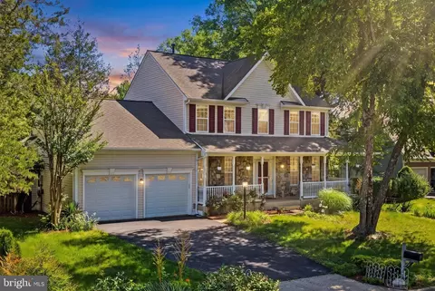9451 Weathersfield Dr, Bristow, VA 20136