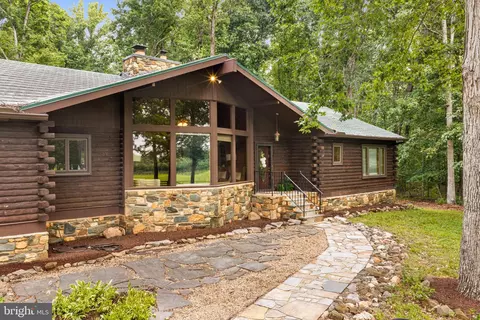 10904 Manley Rd, Nokesville, VA 20181