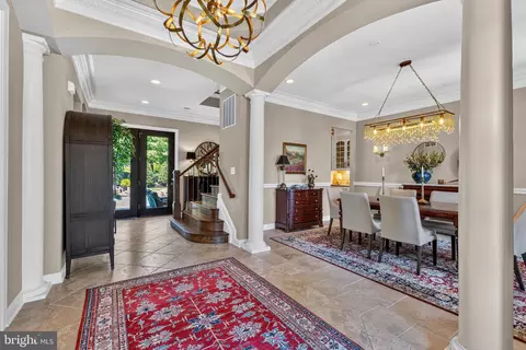 Entry Way - 8351 Roxborough Loop, Gainesville, VA 20155 photo 3 of 14
