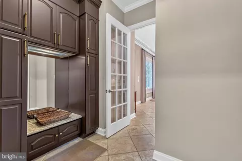 Entry Way - 8351 Roxborough Loop, Gainesville, VA 20155 photo 6 of 14