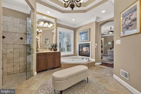 Bath - 8351 Roxborough Loop, Gainesville, VA 20155 photo 1 of 3