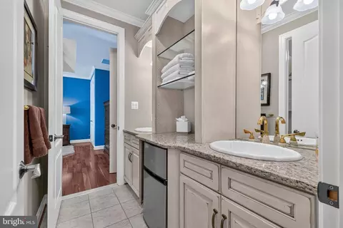 Bath - 8351 Roxborough Loop, Gainesville, VA 20155 photo 3 of 3