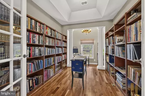 Entry Way - 8351 Roxborough Loop, Gainesville, VA 20155 photo 13 of 14