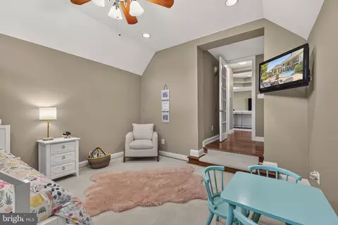 Bedroom - 8351 Roxborough Loop, Gainesville, VA 20155 photo 5 of 14