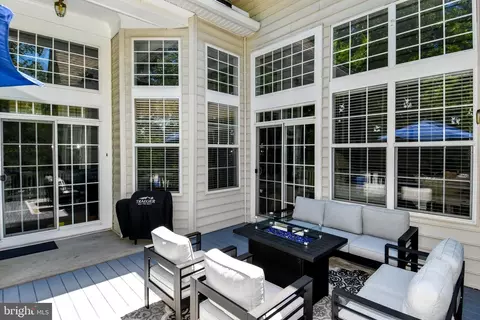 12036 Rutherglen Pl, Bristow, VA 20136