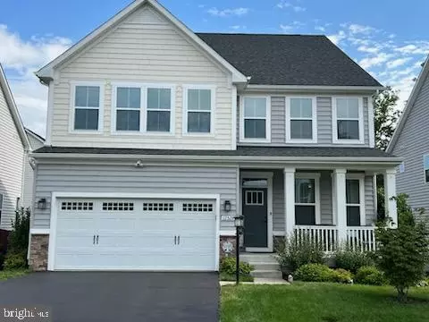 12528 Southington Dr, Woodbridge, VA 22192