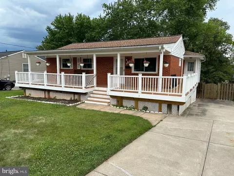 7512 Albemarle Dr, Manassas, VA 20111