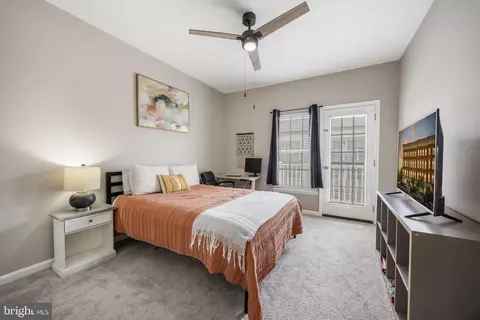 Bedroom - 7844 Cedar Branch Dr, Gainesville, VA 20155 photo 3 of 3