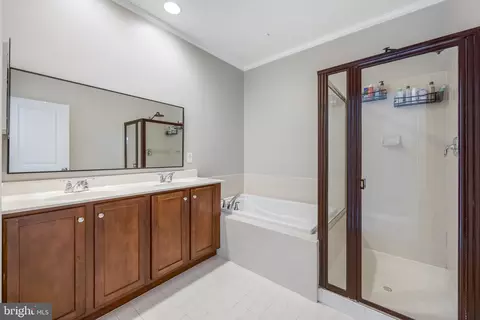 Entry Way - 7844 Cedar Branch Dr, Gainesville, VA 20155 photo 3 of 6