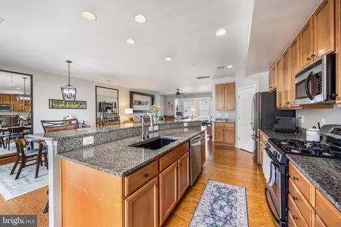 Kitchen - 7844 Cedar Branch Dr, Gainesville, VA 20155 photo 2 of 3