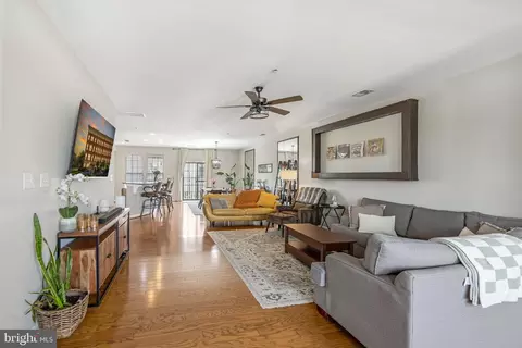 Entry Way - 7844 Cedar Branch Dr, Gainesville, VA 20155 photo 1 of 6