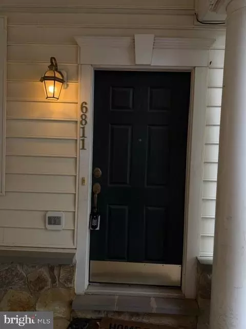 6811 Hampton Bay Ln, Gainesville, VA 20155