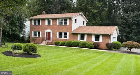 16052 Simon Kenton Rd, Haymarket, VA 20169