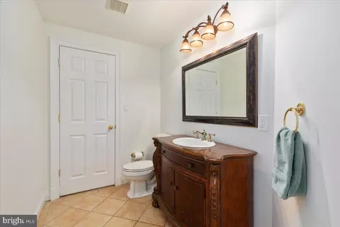 Bath - 14915 Alpine Bay Loop, Gainesville, VA 20155 photo 12 of 13