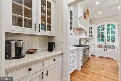 Kitchen - 14915 Alpine Bay Loop, Gainesville, VA 20155 photo 6 of 7