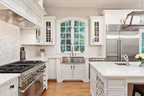 Kitchen - 14915 Alpine Bay Loop, Gainesville, VA 20155 photo 2 of 7