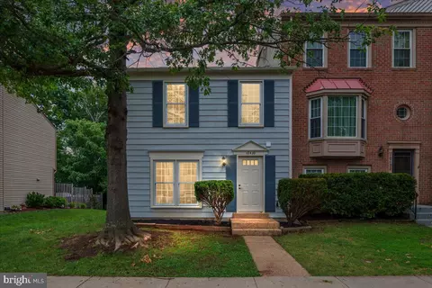 10430 Paradise Ct, Manassas, VA 20109