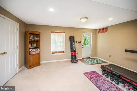 Other - 18849 Beaten Path Ct, Triangle, VA 22172 photo 41 of 50