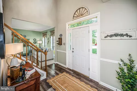 Other - 18849 Beaten Path Ct, Triangle, VA 22172 photo 5 of 50