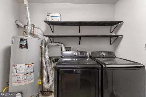 Other - 18301 Cabin Rd, Triangle, VA 22172 photo 5 of 16