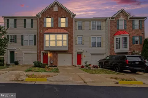 15974 Canada Goose Loop, Woodbridge, VA 22191