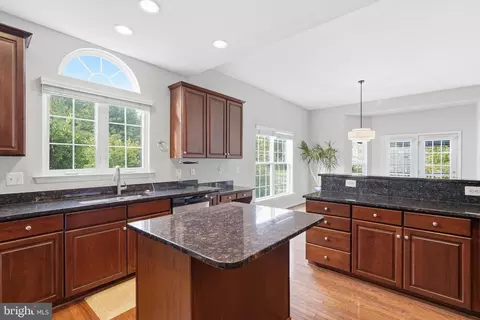 Kitchen - 8720 Lords View Loop, Gainesville, VA 20155 photo 3 of 4
