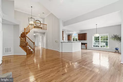 Entry Way - 8720 Lords View Loop, Gainesville, VA 20155 photo 2 of 4