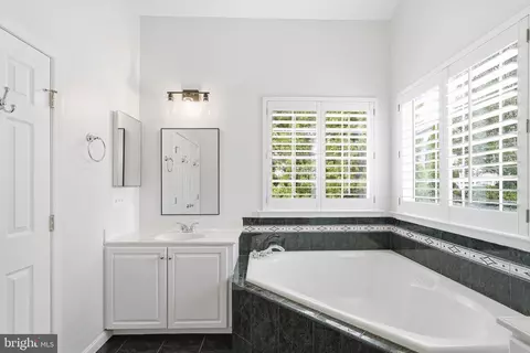Bath - 8720 Lords View Loop, Gainesville, VA 20155 photo 2 of 4