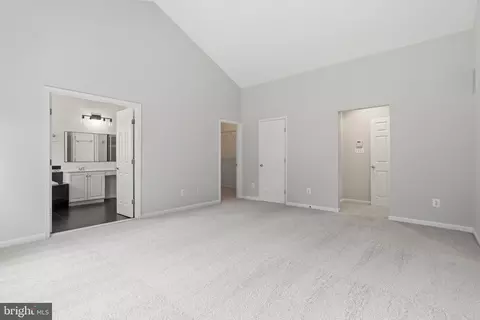 Entry Way - 8720 Lords View Loop, Gainesville, VA 20155 photo 3 of 4