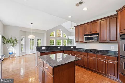 Kitchen - 8720 Lords View Loop, Gainesville, VA 20155 photo 4 of 4
