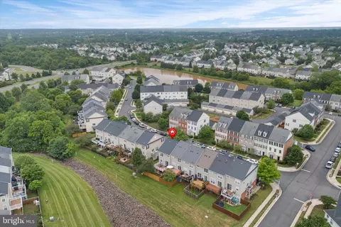 View/Area - 9155 Ribbon Falls Loop, Bristow, VA 20136 photo 3 of 3