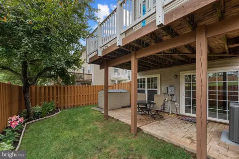 Exterior - 9155 Ribbon Falls Loop, Bristow, VA 20136 photo 9 of 10