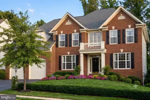 16671 Leocrie Pl, Woodbridge, VA 22191