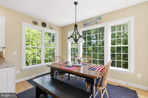 Dining - 3646 Thomasson Crossing Dr, Triangle, VA 22172 photo 5 of 5