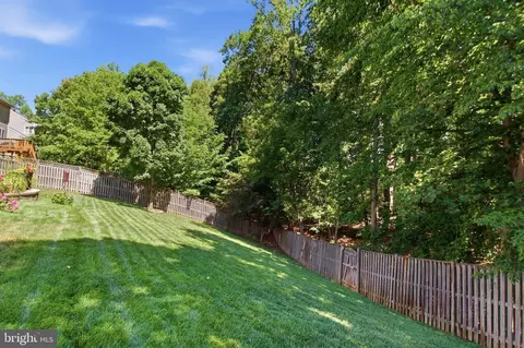 Exterior - 3646 Thomasson Crossing Dr, Triangle, VA 22172 photo 12 of 21