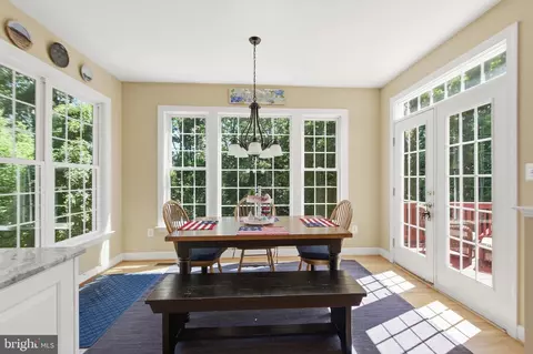 Dining - 3646 Thomasson Crossing Dr, Triangle, VA 22172 photo 4 of 5