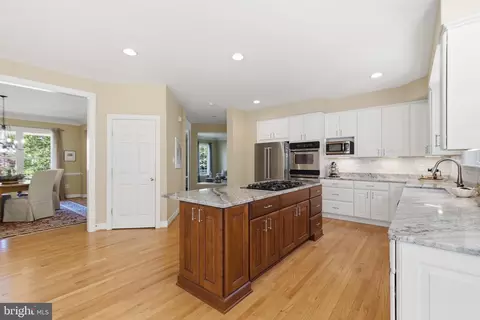 Kitchen - 3646 Thomasson Crossing Dr, Triangle, VA 22172 photo 3 of 6
