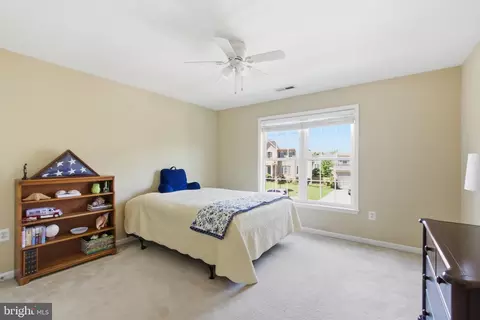 Bedroom - 3646 Thomasson Crossing Dr, Triangle, VA 22172 photo 1 of 8