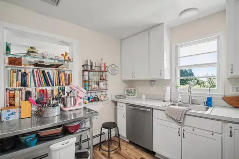 Kitchen - 8417 Impalla Dr, Manassas, VA 20110 photo 1 of 2